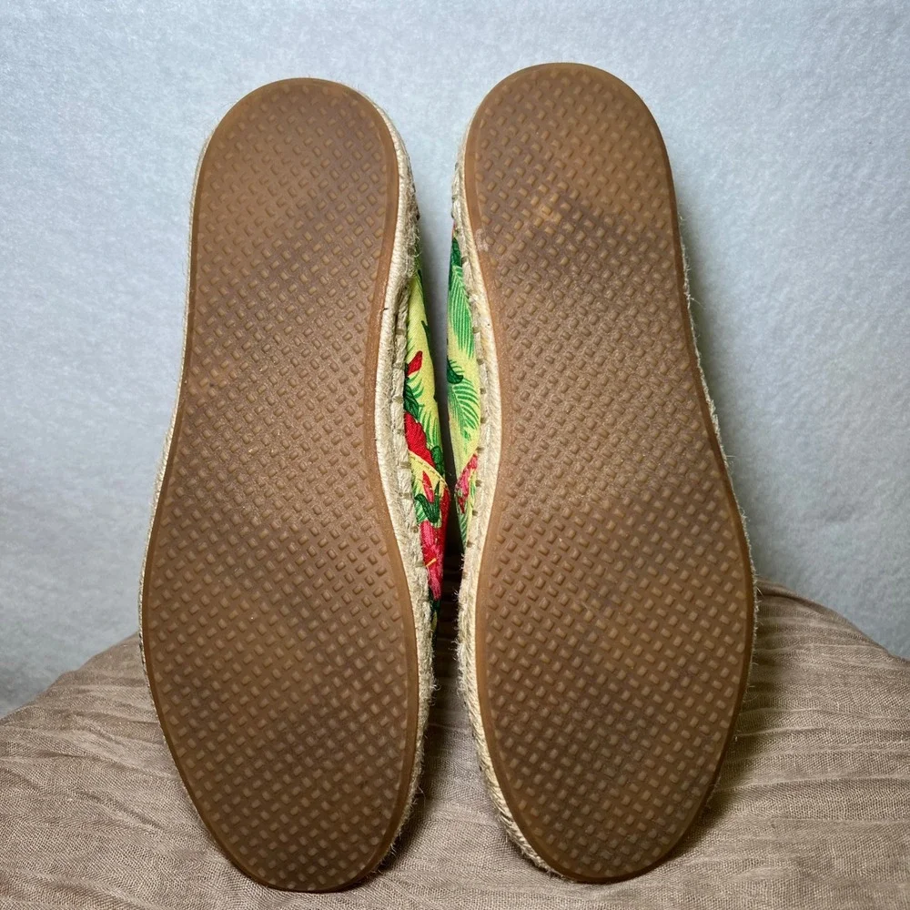 TOMS Alpargata Tropical Hibiscus Floral Vaca Espadrille Slip On Flats Women 6.5